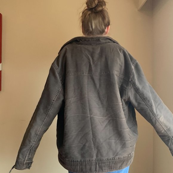 Oversized Brown Jacket - Picture 8 of 9